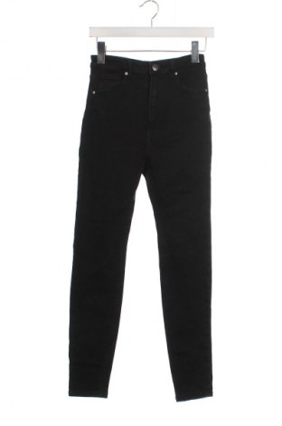 Damskie jeansy Pull&Bear, Rozmiar S, Kolor Czarny, Cena 43,99 zł