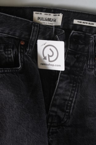 Damskie jeansy Pull&Bear, Rozmiar M, Kolor Czarny, Cena 43,99 zł