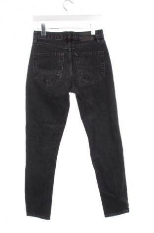 Damskie jeansy Pull&Bear, Rozmiar M, Kolor Czarny, Cena 43,99 zł