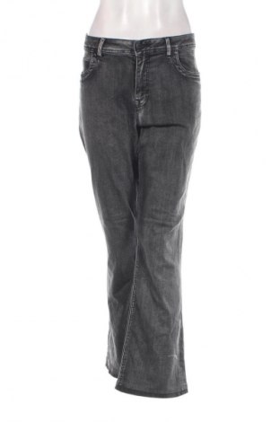 Damen Jeans Red Button, Größe L, Farbe Grau, Preis 28,99 €