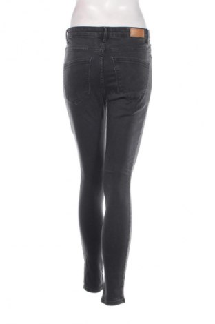 Damskie jeansy Vero Moda, Rozmiar S, Kolor Szary, Cena 49,99 zł