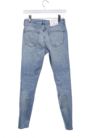 Damskie jeansy Zara, Rozmiar S, Kolor Niebieski, Cena 102,99 zł