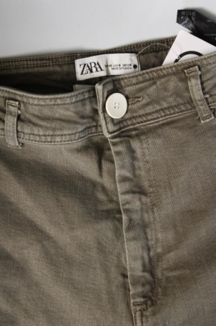 Дамски дънки Zara, Размер M, Цвят Зелен, Цена 27,49 лв.