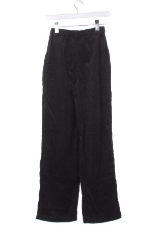 Pantaloni de velvet de femei H&M Divided, Mărime XS, Culoare Negru, Preț 41,99 Lei