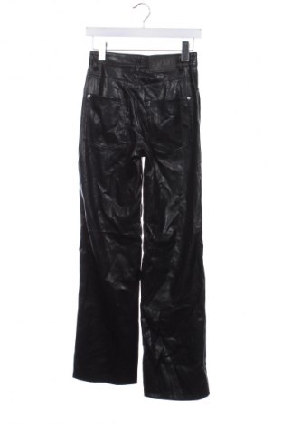 Damenhose Bershka, Größe XS, Farbe Schwarz, Preis 20,49 €