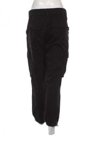 Pantaloni de femei Bershka, Mărime M, Culoare Negru, Preț 48,99 Lei