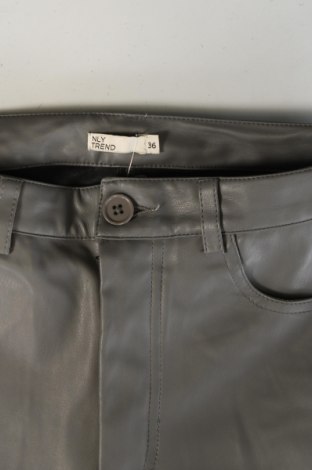 Damenhose NLY, Größe XS, Farbe Grau, Preis 13,99 €