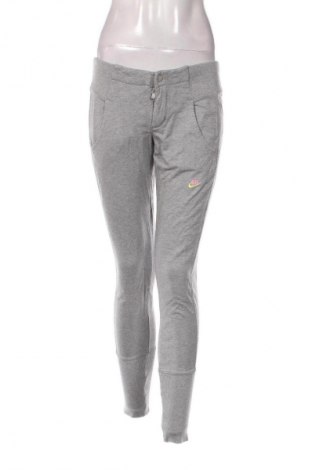 Damenhose Nike, Größe S, Farbe Grau, Preis 30,99 €