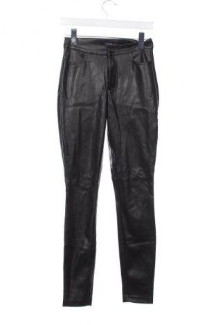 Pantaloni de femei Reserved, Mărime XS, Culoare Negru, Preț 76,89 Lei