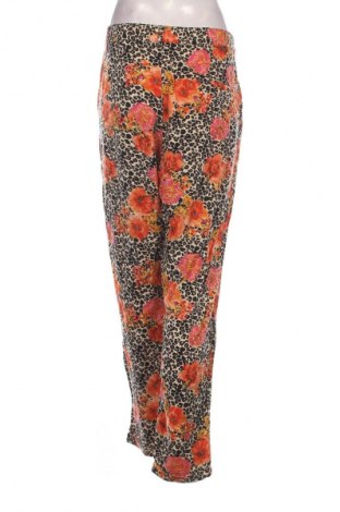 Damenhose River Island, Größe L, Farbe Mehrfarbig, Preis € 15,10