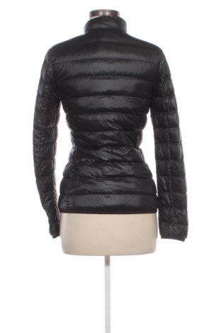 Geacă de femei Emporio Armani, Mărime S, Culoare Negru, Preț 663,27 Lei