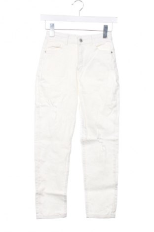 Kinderjeans H&M, Größe 8-9y/ 134-140 cm, Farbe Weiß, Preis € 9,99