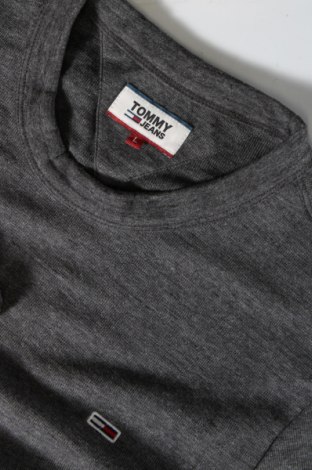 Pánske tričko  Tommy Jeans, Veľkosť L, Farba Sivá, Cena  27,45 €