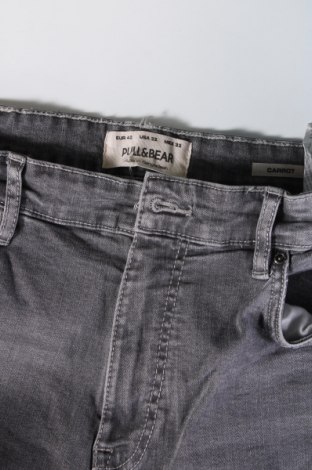 Férfi farmernadrág Pull&Bear, Méret M, Szín Szürke, Ár 4 999 Ft