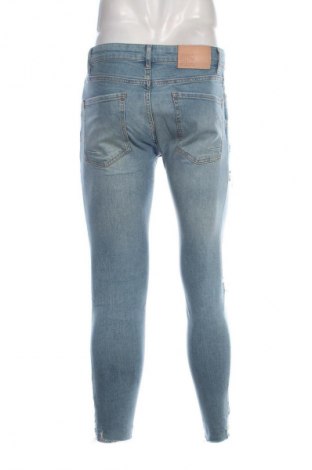 Męskie jeansy Pull&Bear, Rozmiar M, Kolor Niebieski, Cena 58,99 zł