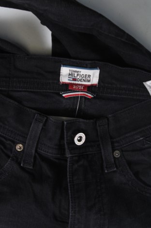 Blugi de bărbați Tommy Hilfiger, Mărime S, Culoare Negru, Preț 256,99 Lei