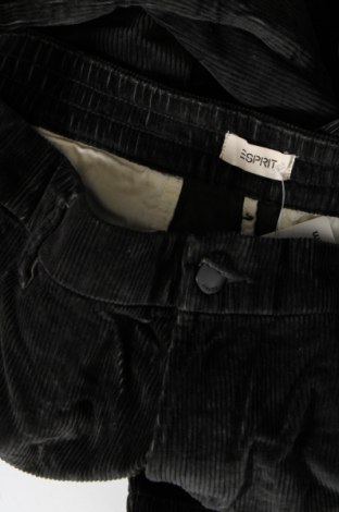 Pantaloni raiați de bărbați Esprit, Mărime L, Culoare Gri, Preț 157,99 Lei