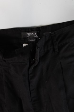 Ανδρικό κοντό παντελόνι Pull&Bear, Μέγεθος M, Χρώμα Μαύρο, Τιμή 9,99 €