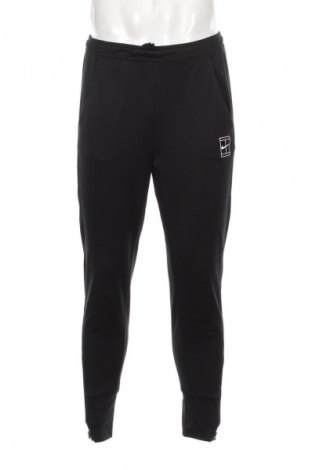 Pantaloni trening de bărbați Nike, Mărime M, Culoare Negru, Preț 157,99 Lei