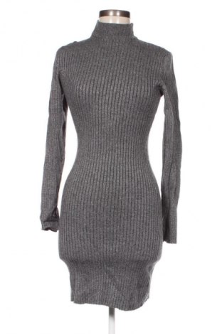 Kleid Amisu, Größe M, Farbe Grau, Preis 8,49 €