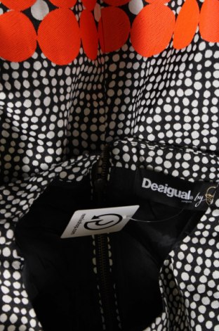 Рокля Desigual by Christian Lacroix, Размер XL, Цвят Многоцветен, Цена 117,99 лв.