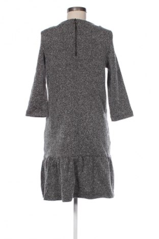 Kleid Esprit, Größe L, Farbe Grau, Preis 33,99 €