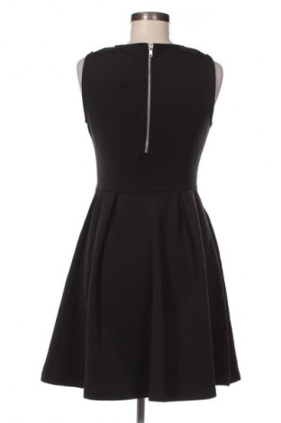 Kleid Gina Tricot, Größe M, Farbe Schwarz, Preis 18,99 €