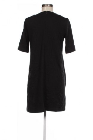 Rochie H&M, Mărime M, Culoare Negru, Preț 37,99 Lei