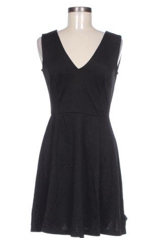 Rochie H&M, Mărime M, Culoare Negru, Preț 95,99 Lei