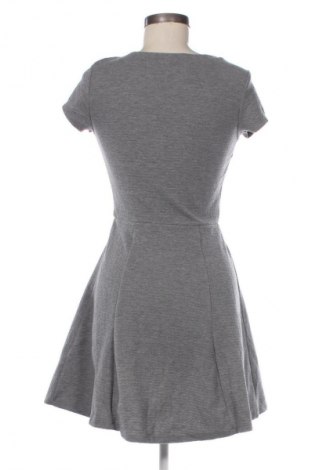 Kleid H&M Divided, Größe S, Farbe Grau, Preis € 14,99