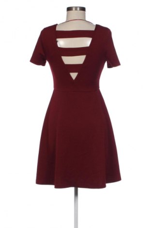 Kleid Jennyfer, Größe M, Farbe Rot, Preis € 14,99