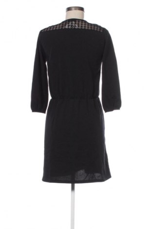 Kleid Ligne A Suivre, Größe M, Farbe Schwarz, Preis 8,49 €