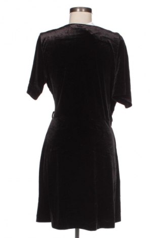 Kleid New Look, Größe L, Farbe Schwarz, Preis 14,99 €