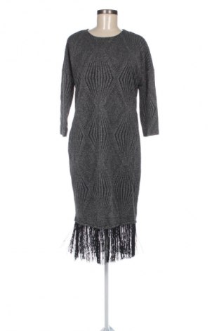 Kleid Oxmo, Größe M, Farbe Silber, Preis € 40,99