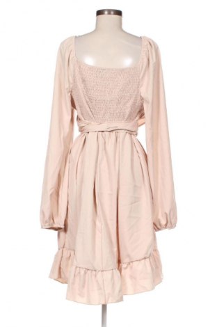 Kleid SHEIN, Größe 4XL, Farbe Beige, Preis € 14,91