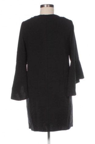 Kleid Zara, Größe M, Farbe Schwarz, Preis 18,99 €