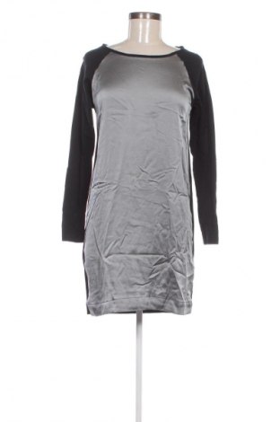 Kleid Zara, Größe M, Farbe Mehrfarbig, Preis 4,99 €