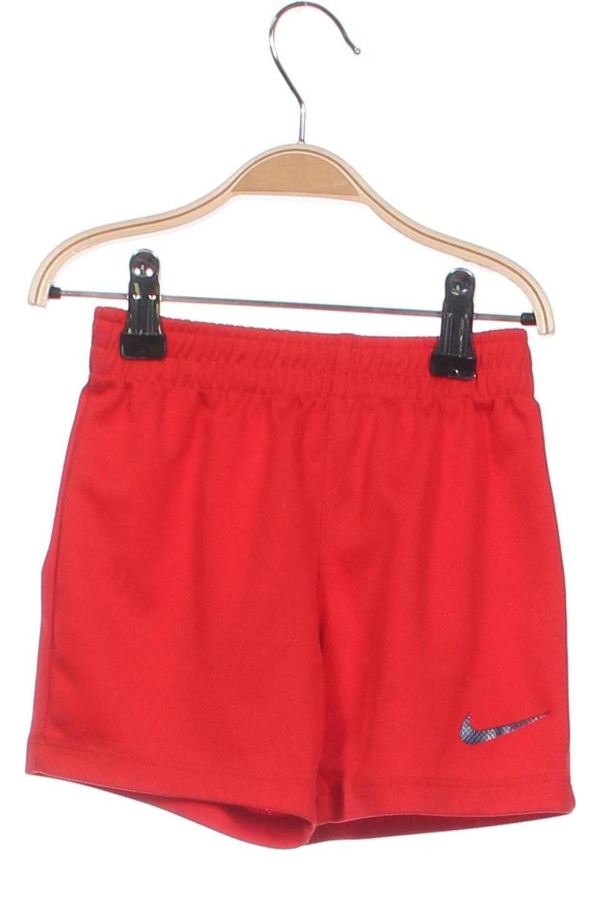 Παιδικό κοντό παντελόνι Nike, Μέγεθος 18-24m/ 86-98 εκ., Χρώμα Κόκκινο, Τιμή 6,49 €