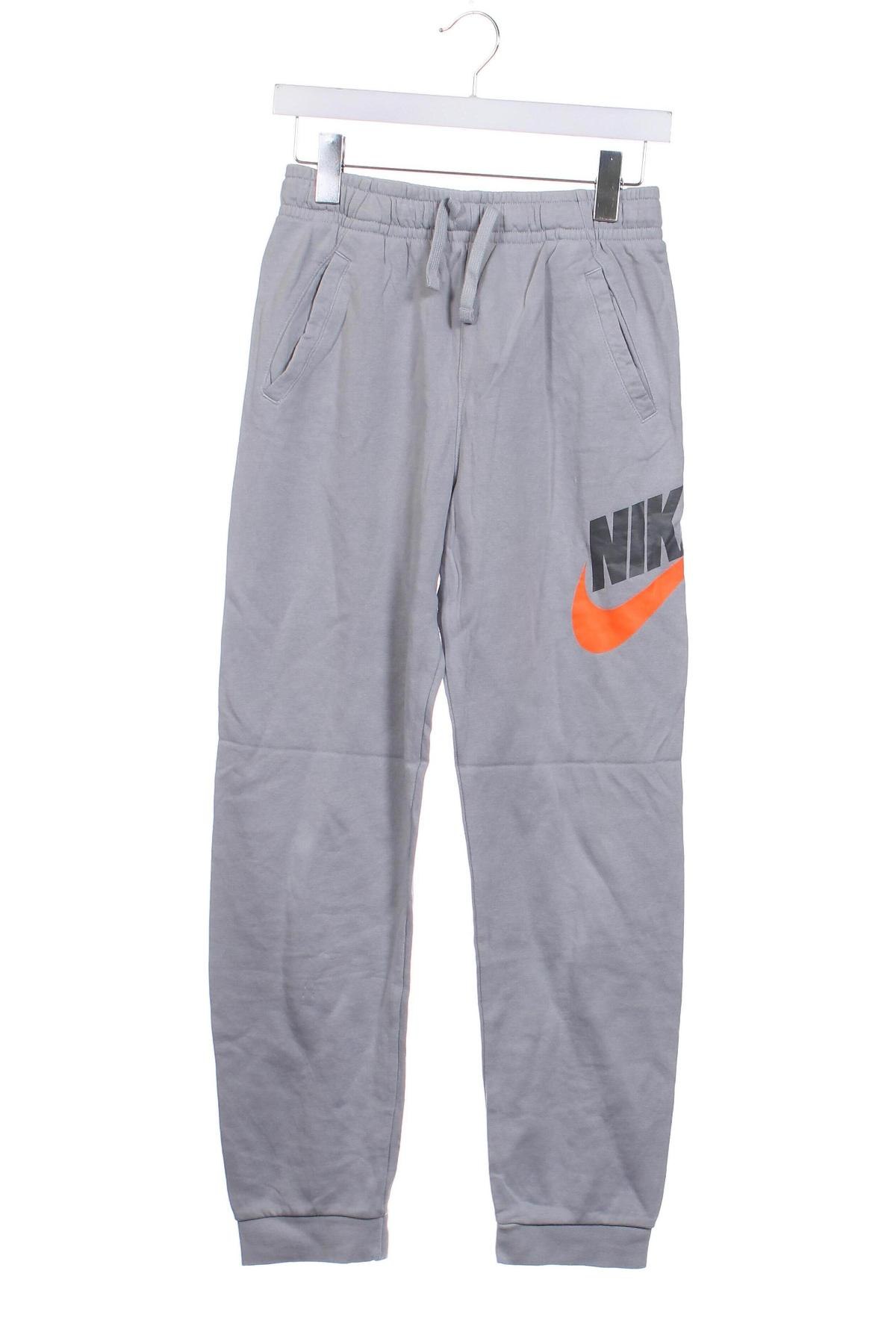 Παιδική κάτω φόρμα Nike, Μέγεθος 12-13y/ 158-164 εκ., Χρώμα Γκρί, Τιμή 16,49 €