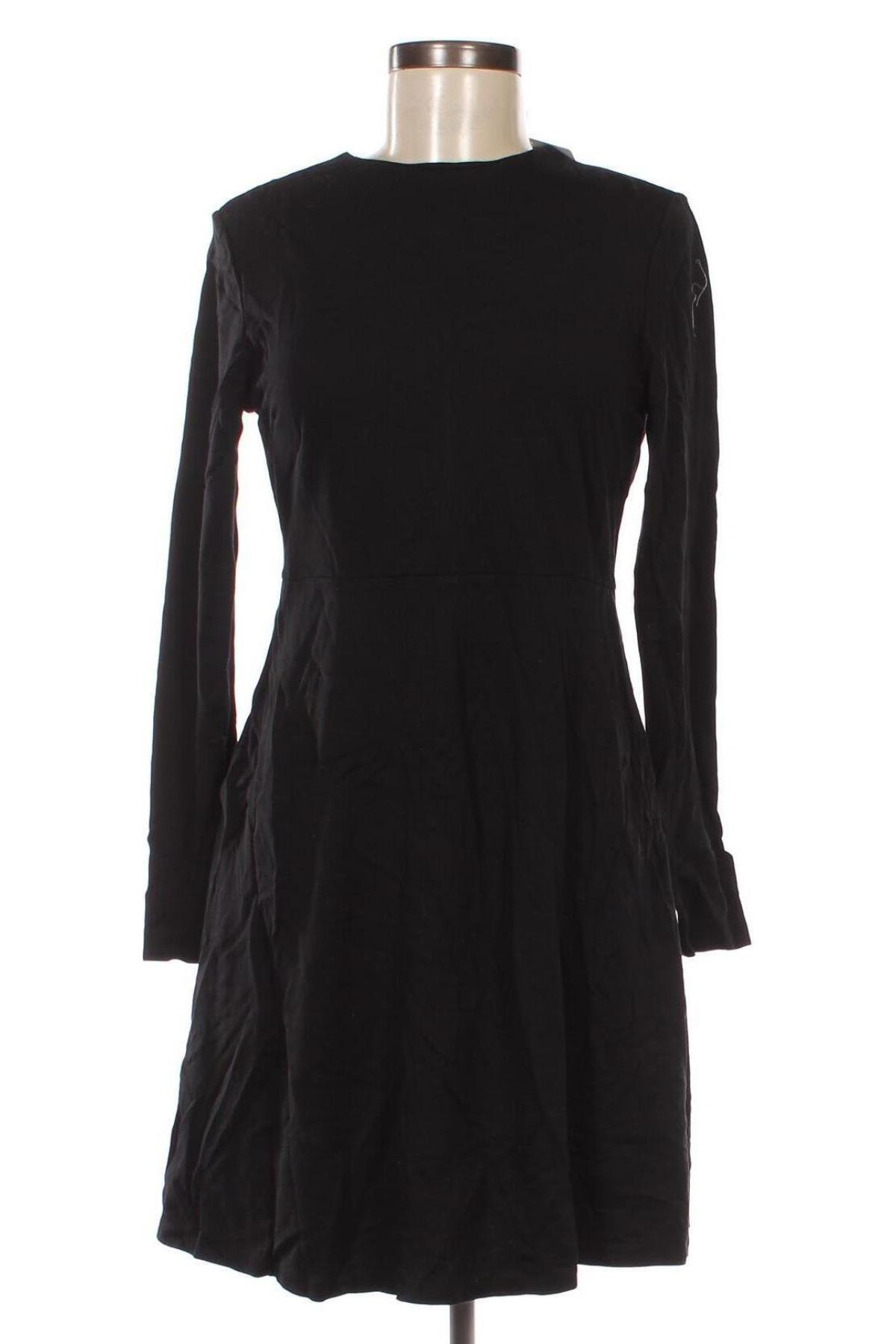 Kleid Uniqlo, Größe S, Farbe Schwarz, Preis 33,99 €