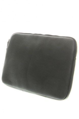 Aktówka Pier One, Kolor Czarny, Cena 139,99 zł