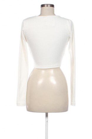 Női blúz About You, Méret M, Szín Ekrü
, Ár 4 000 Ft