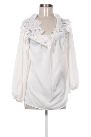 Női blúz Adda, Méret M, Szín Fehér, Ár 3 800 Ft