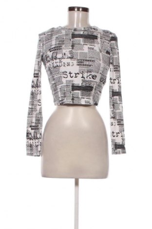 Дамска блуза Bershka, Размер S, Цвят Многоцветен, Цена 19,14 лв.