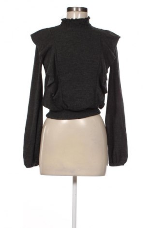 Damen Shirt Bershka, Größe S, Farbe Grau, Preis 6,99 €