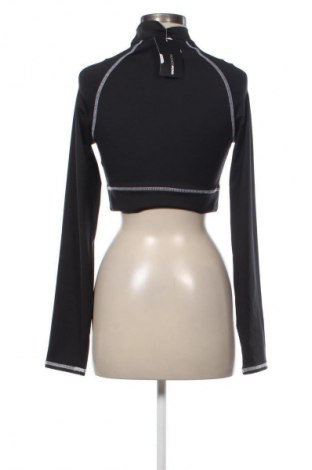 Damen Shirt Fashion nova, Größe M, Farbe Schwarz, Preis 9,99 €