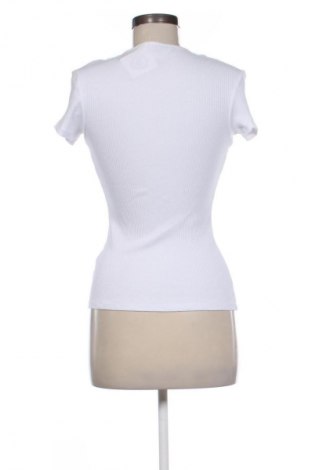 Γυναικεία μπλούζα Fb Sister, Μέγεθος M, Χρώμα Λευκό, Τιμή 9,74 €