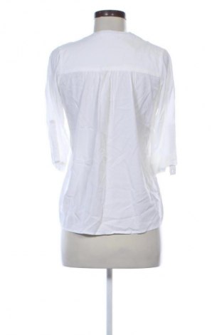 Дамска блуза Fisherfield, Размер S, Цвят Бял, Цена 19,00 лв.