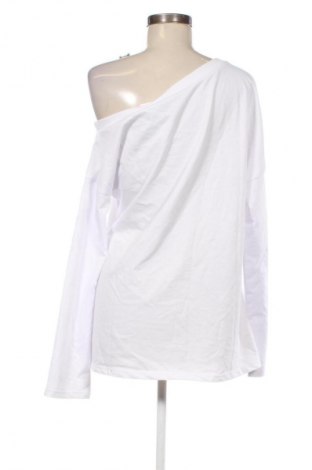 Дамска блуза Flamingo, Размер M, Цвят Бял, Цена 12,99 лв.