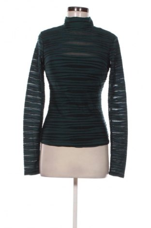 Дамска блуза Guess, Размер S, Цвят Зелен, Цена 48,88 лв.